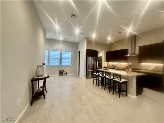 Photo #5: 2605730 Listing 