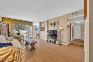 Photo #4: 2605786 Listing 