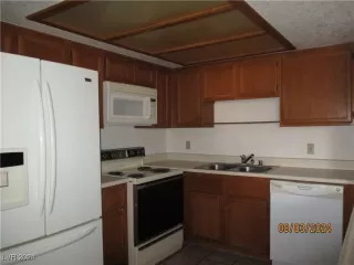 Photo #3: 2605794 Listing 