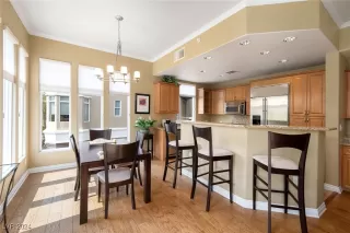 Photo #5: 2605823 Listing 