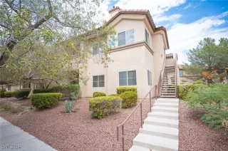 Photo #2: 2605908 Listing 