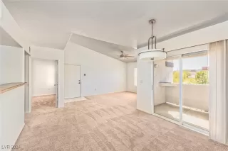 Photo #5: 2605918 Listing 