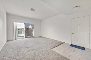 Photo #2: 2605961 Listing