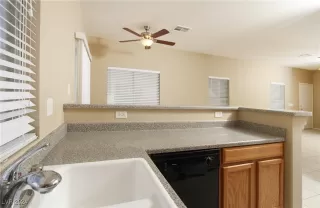 Photo #5: 2605989 Listing 