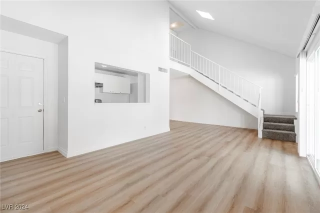 MLS: 2606002 Condo For Sale