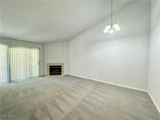 Photo #4: 2606003 Listing 