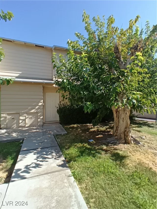 MLS: 2606007 Condo For Sale