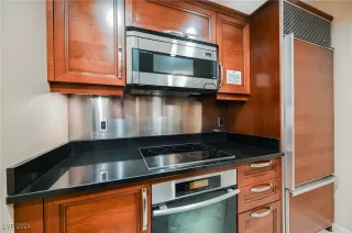 Photo #6: 2606011 Listing