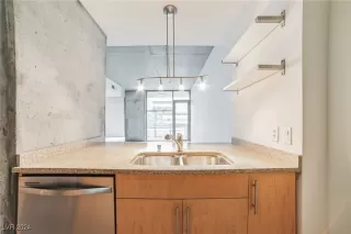 Photo #3: 2606022 Listing 