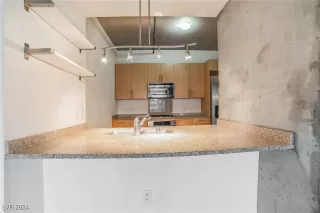 Photo #4: 2606022 Listing 