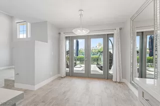 Photo #6: 2606031 Listing 