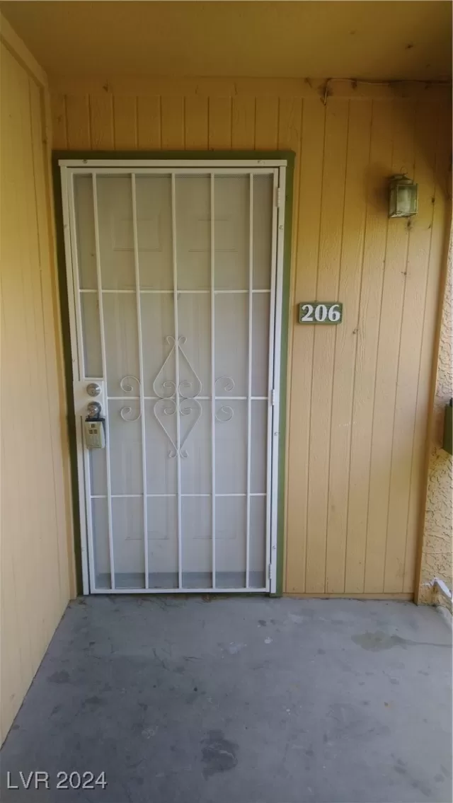 MLS: 2606064 Condo For Sale