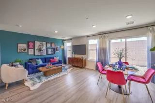 Photo #5: 2606076 Listing