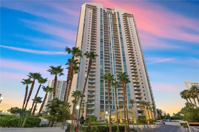 MLS: 2606078 Condo For Sale