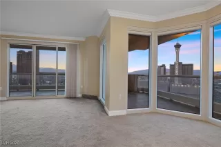 Photo #3: 2606078 Listing 