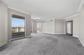 Photo #4: 2606078 Listing 