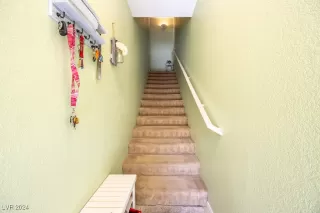 Photo #3: 2606094 Listing