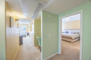 Photo #4: 2606094 Listing