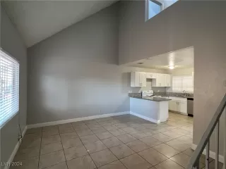 Photo #1: 2606102 Listing 