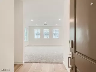 Photo #3: 2606136 Listing 