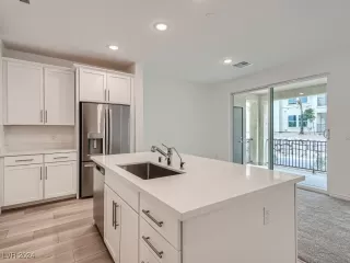 Photo #6: 2606136 Listing 