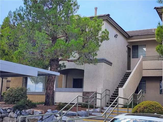 MLS: 2606150 Condo For Sale