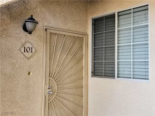 Photo #2: 2606150 Listing 