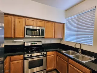 Photo #5: 2606150 Listing 