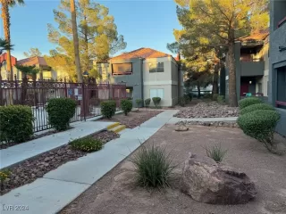 Photo #1: 2606163 Listing 