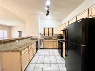 Photo #4: 2606213 Listing 