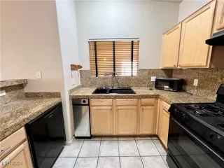 Photo #5: 2606213 Listing 