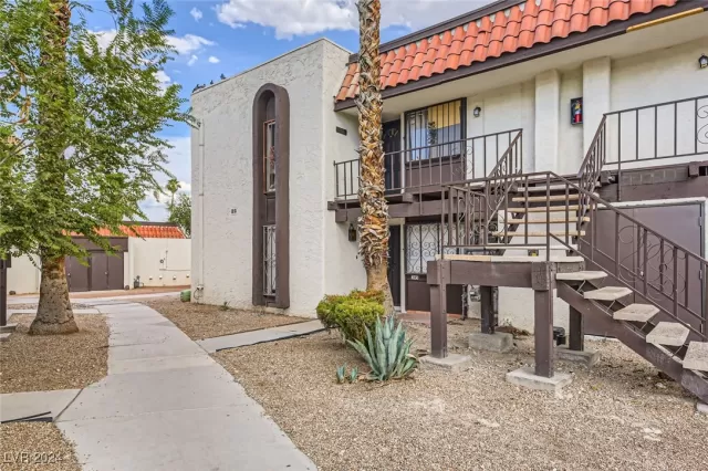 MLS: 2606216 Condo For Sale