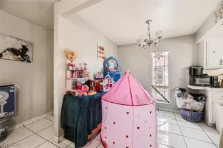 Photo #3: 2606216 Listing 