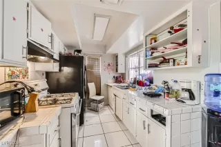 Photo #4: 2606216 Listing 