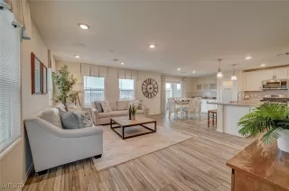 Photo #2: 2606252 Listing 