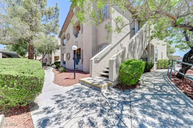 MLS: 2606279 Condo For Sale