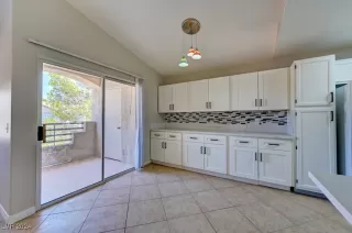 Photo #2: 2606279 Listing