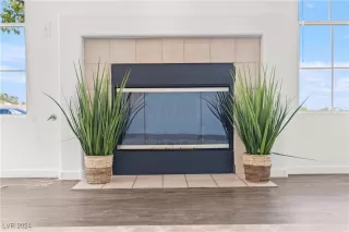 Photo #4: 2606287 Listing