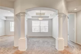 Photo #4: 2606297 Listing