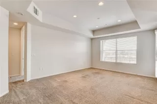 Photo #6: 2606297 Listing