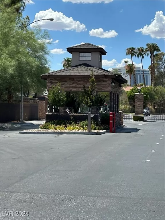 MLS: 2606300 Condo For Sale