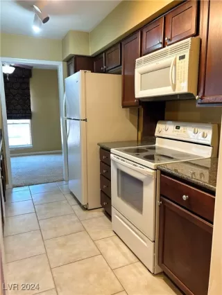 Photo #6: 2606300 Listing 