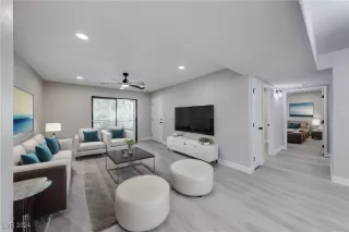 Photo #2: 2606301 Listing