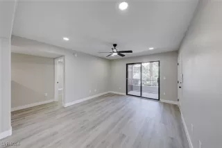 Photo #4: 2606301 Listing