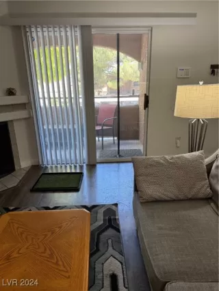 Photo #6: 2606307 Listing