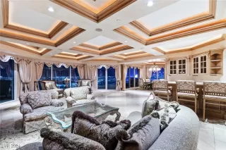Photo #2: 2606314 Listing 