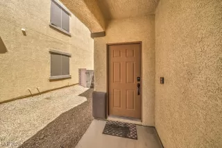 Photo #1: 2606327 Listing 