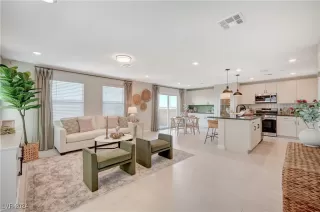 Photo #4: 2606334 Listing 