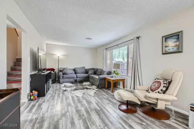 MLS: 2606335 Condo For Sale