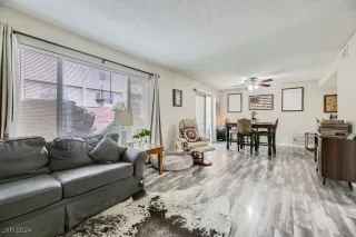 Photo #5: 2606335 Listing 